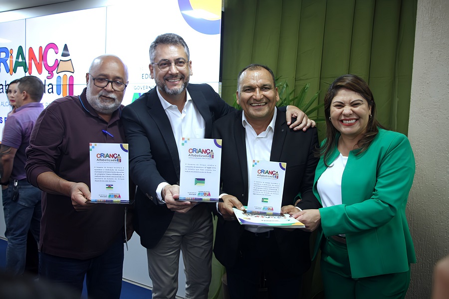Reconhecimento de um esforço coletivo’, celebra Clécio Luís na apresentação de resultados do Criança Alfabetizada no Amapá
