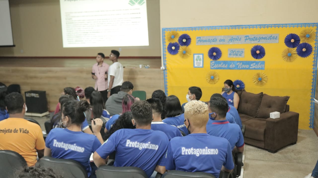 Novo Saber: Governo realiza formação para fortalecer o protagonismo de estudantes nas escolas