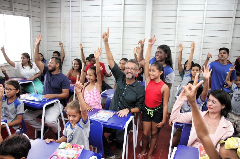 'Aqui é onde se cultiva o futuro', celebra governador Clécio Luís ao entregar escola estadual reconstruída pela gestão no Amapá