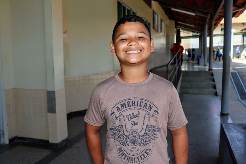 'Pretendo ser fluente e viajar para a França', diz aluno da Escola Bilíngue Marly Maria, premiada com Selo de Excelência, em Macapá