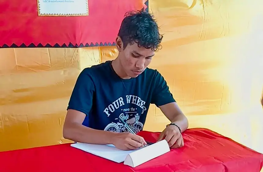 Santanense que concluiu ensino médio em escola pública do Amapá é aprovado na Universidade Federal Fluminense