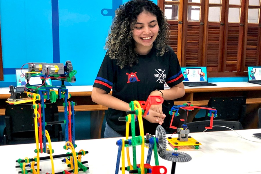 Governo do Amapá e Unifap inauguram Centro Tecnológico em Robótica, em Macapá