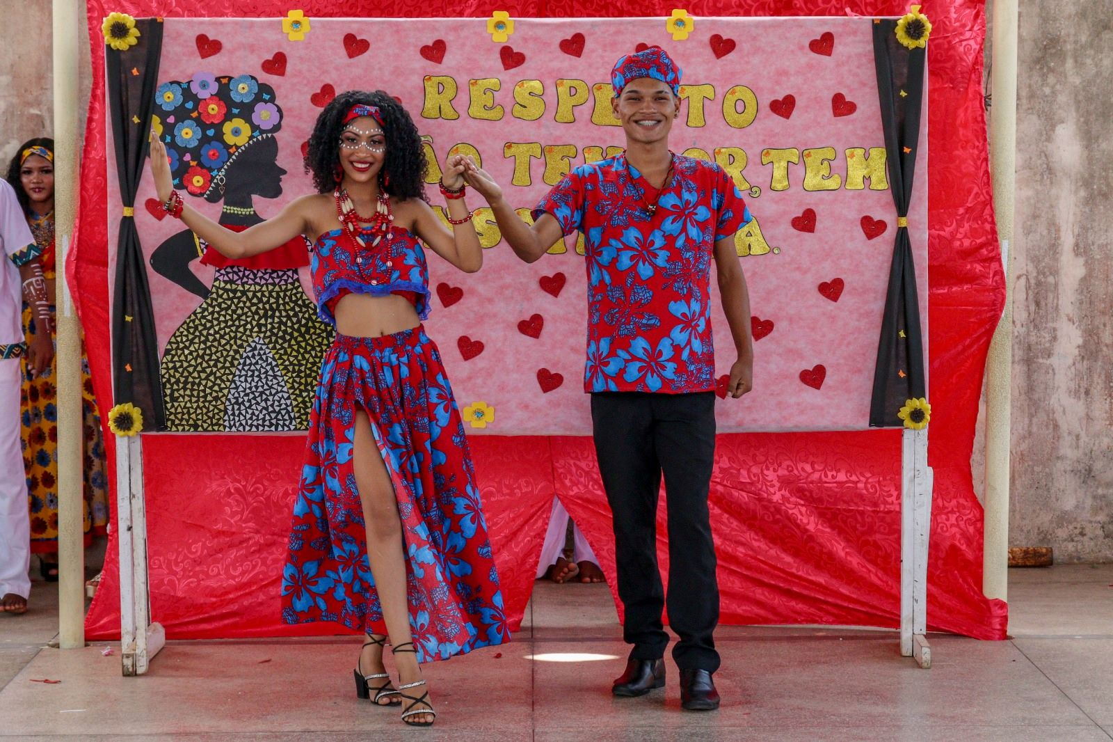 Estudantes de Mazagão Velho celebram diversidade cultural do Amapá com desfiles e apresentações artísticas