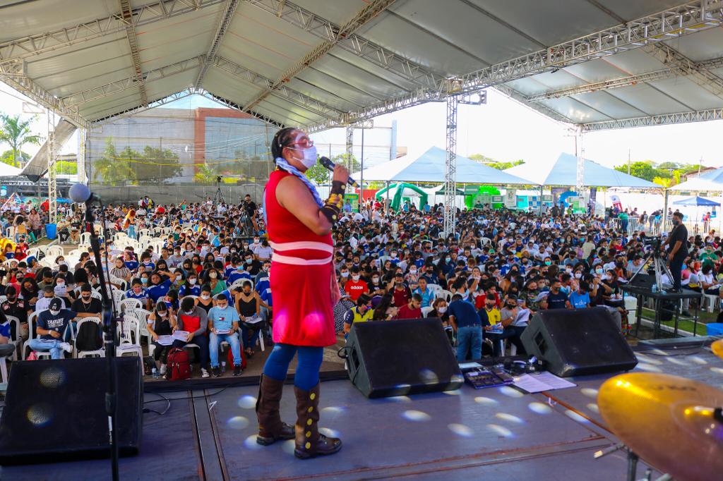 Central do Enem: 'Aulão Show' prepara mais de 3 mil alunos para as provas