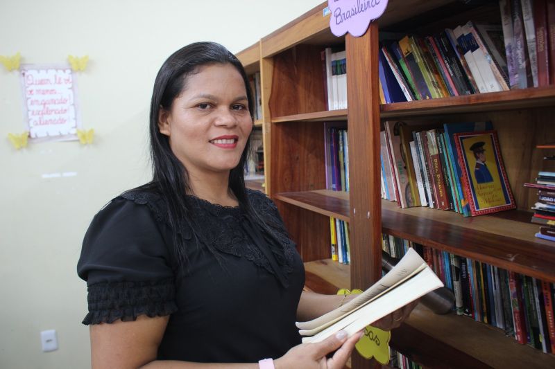 'Sou a primeira concursada da família', diz professora aprovada na 3ª chamada do concurso da educação do Governo do Amapá