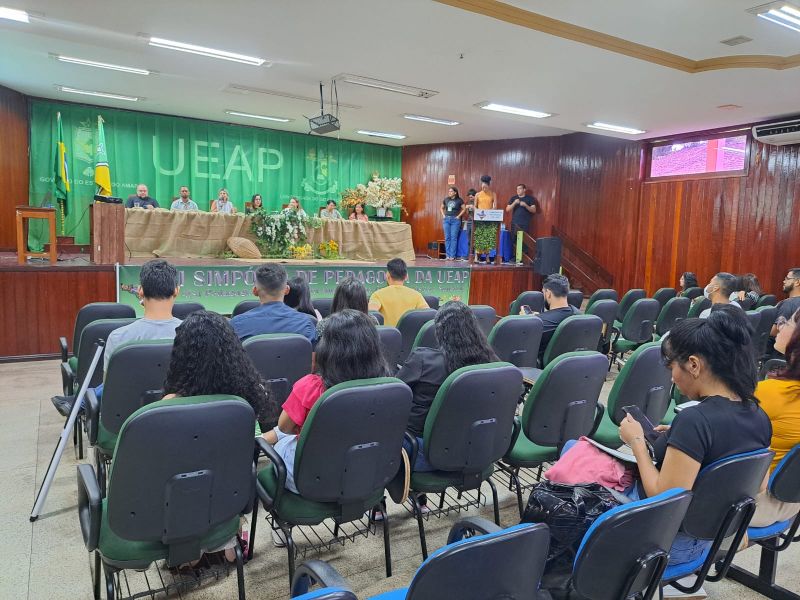 Ueap debate práticas pedagógicas sobre a educação básica e o ensino superior na Amazônia