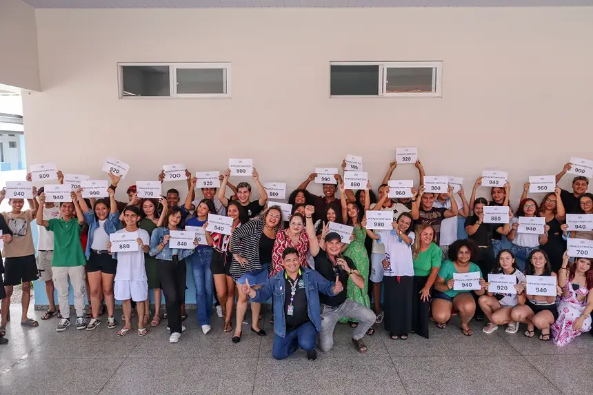 Com apoio do Governo do Amapá, estudantes da rede de ensino estadual celebram resultado das notas do Enem