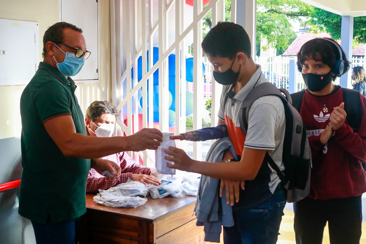 Mais de 115 mil estudantes da rede estadual retornam às salas de aula nesta quarta-feira, 3