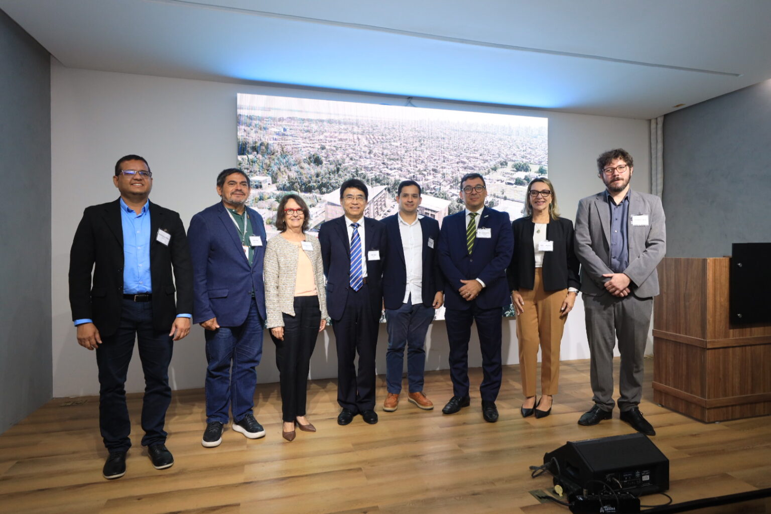 Pesquisadores brasileiros e chineses reúnem-se para tratar de cooperações para desenvolvimento na Amazônia