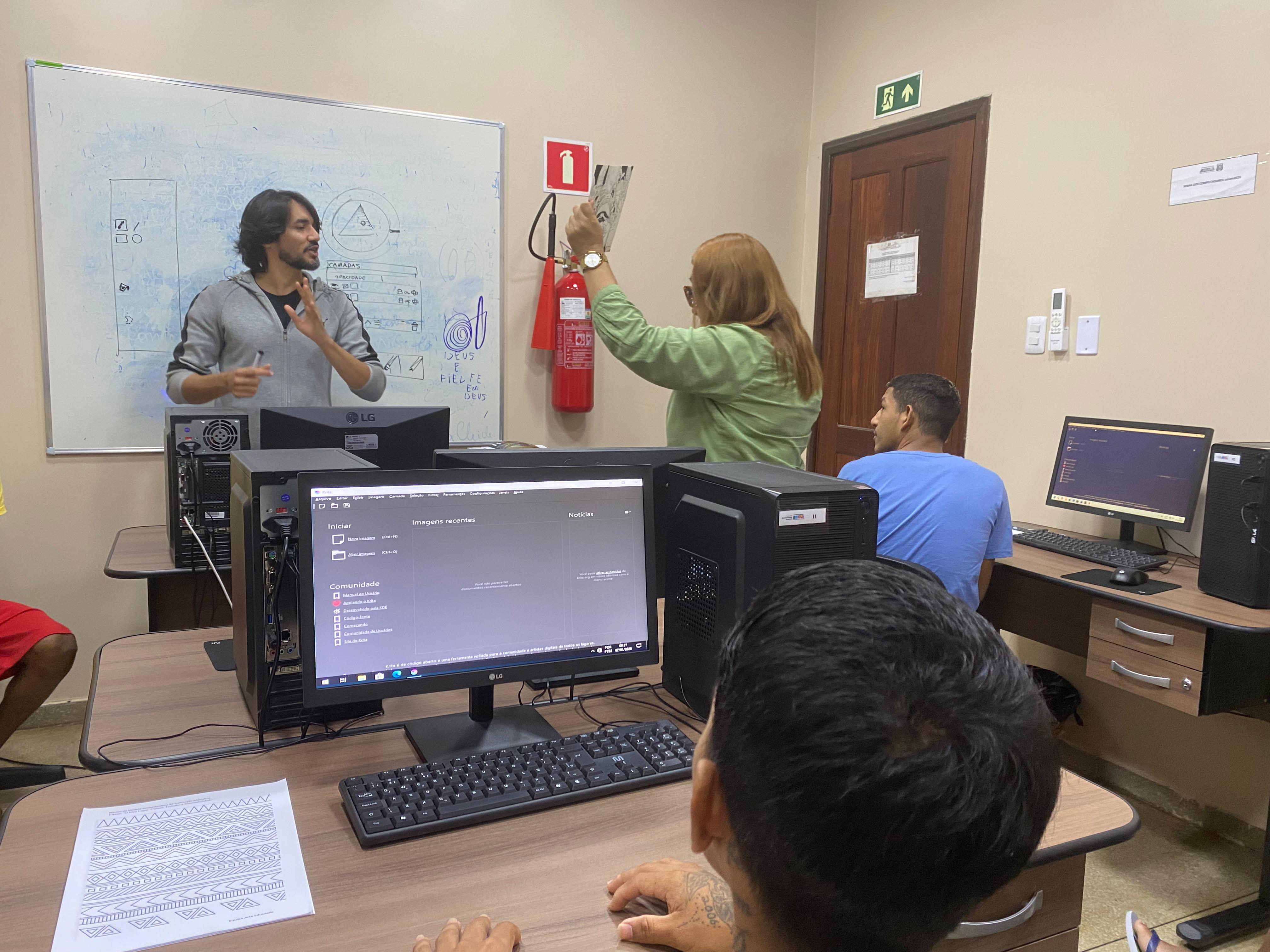 Curso de Desenho Digital: Ressignificando Olhares e Criando Novos Caminhos