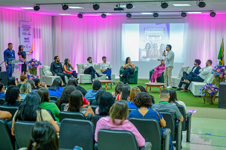 Governo do Amapá qualifica mais de 200 mulheres em marketing digital com as empresas Meta e Mercado Livre