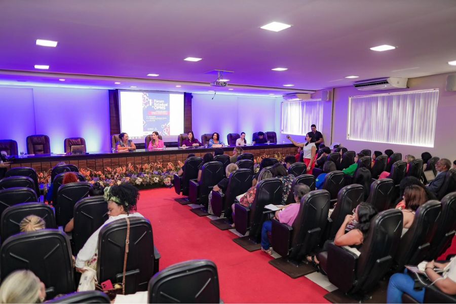 Governo do Amapá reúne representantes municipais no 1º Fórum Estadual de Políticas Públicas para Mulheres, em Macapá