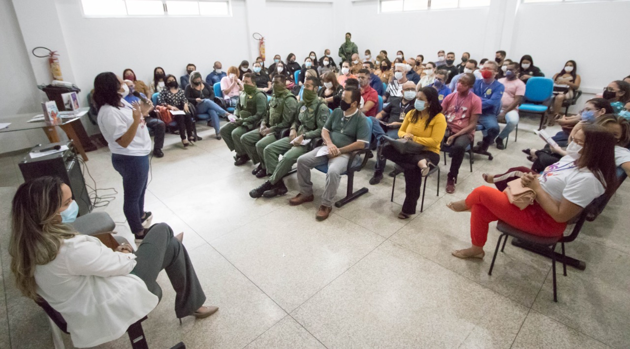 Campanha de violência contra a mulher reúne agentes da Segurança Pública