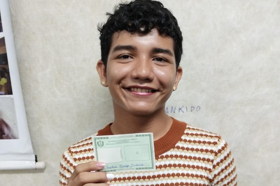 ‘Agora tenho minha identidade como sonhei’, celebra Sofia atendida com registro do nome social na Semana da Visibilidade Trans
