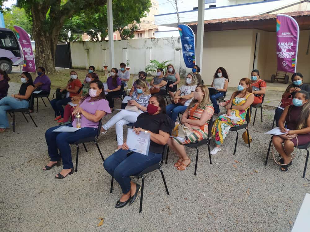 Dia da Visibilidade Lésbica é celebrado com palestras sobre atendimento humanizado