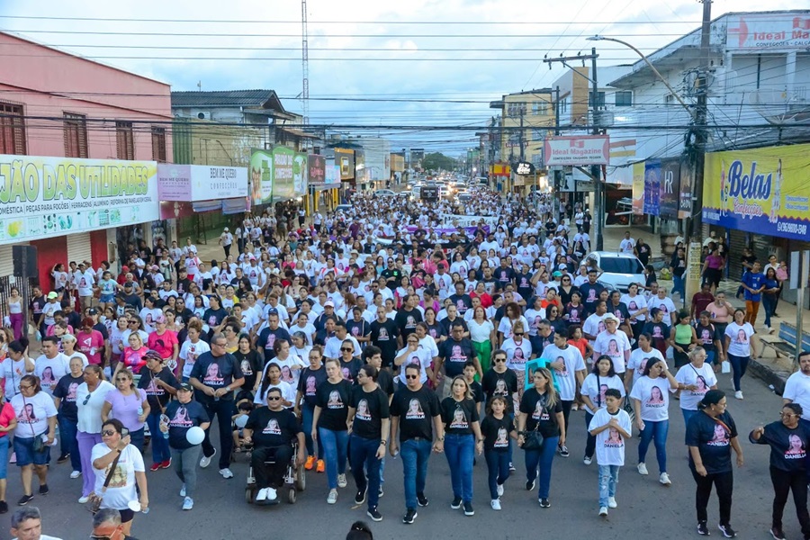 Com apoio do Governo do Estado, manifestação de enfrentamento ao feminicídio aconteceu na orla da cidade