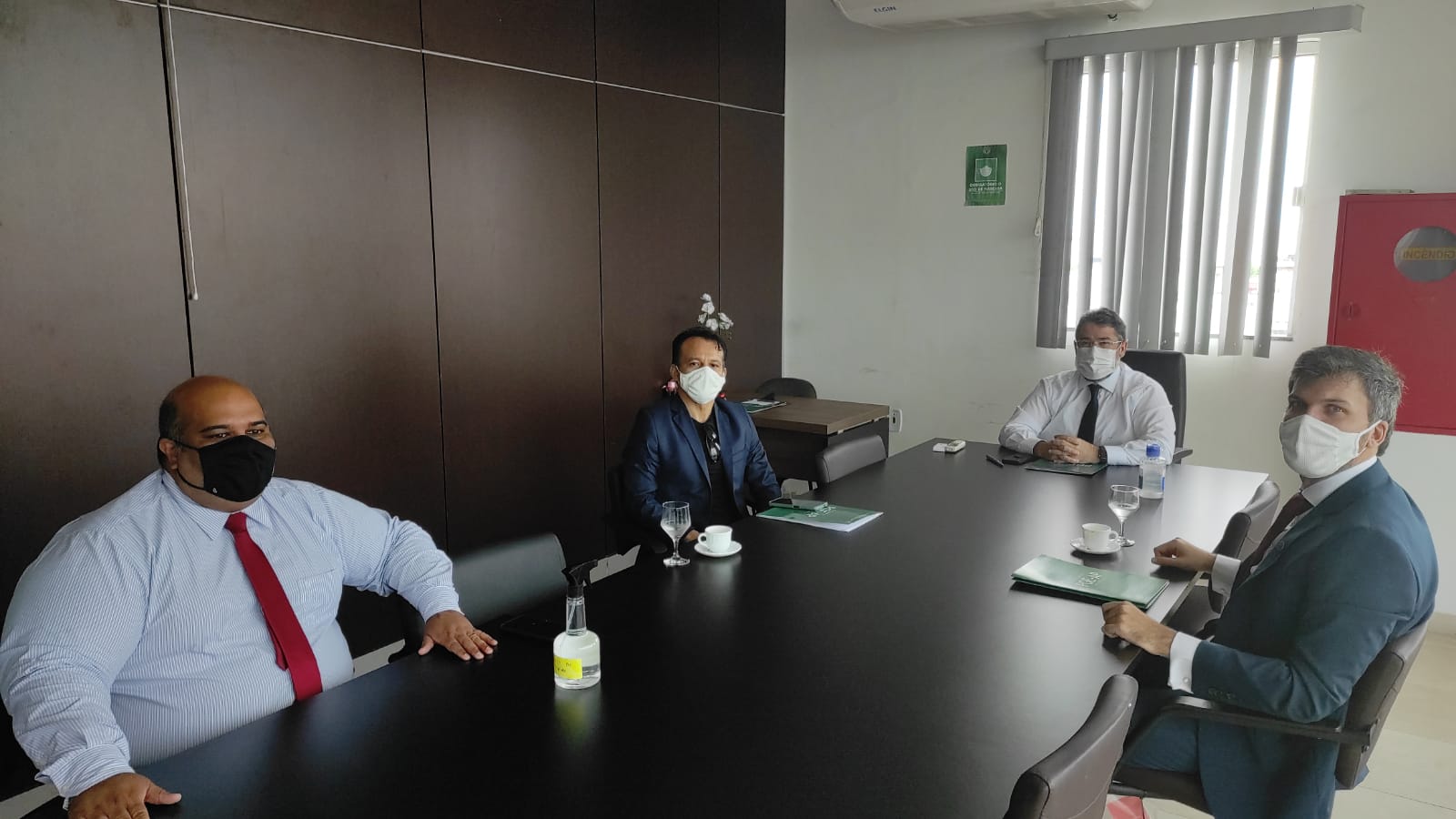 PGE apresenta novo procurador que atuará no Procon/AP