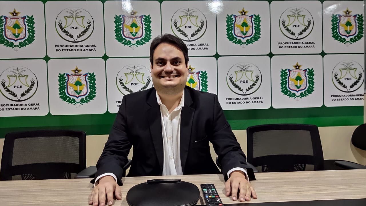 Procurador André Lobato comemora em 14 de março seu aniversário e convite para ingressar na PGE/AP