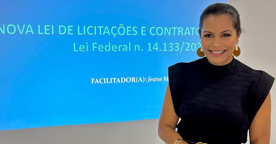 Procuradora da PGE ministra curso sobre a nova Lei de Licitações e Contratos oferecido pelo TJAP aos servidores do judiciário