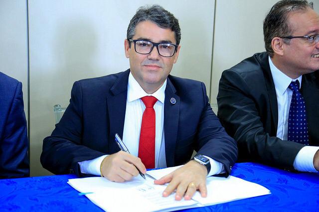 PGE-AP convoca mais cinco aprovados no concurso