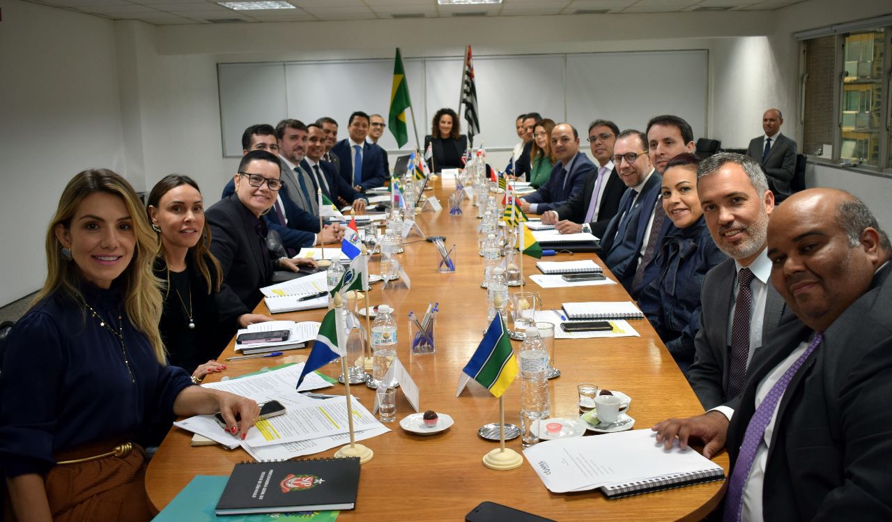 Procurador-geral Dr. Thiago Albuquerque participou de reuniões do Conpeg em São Paulo