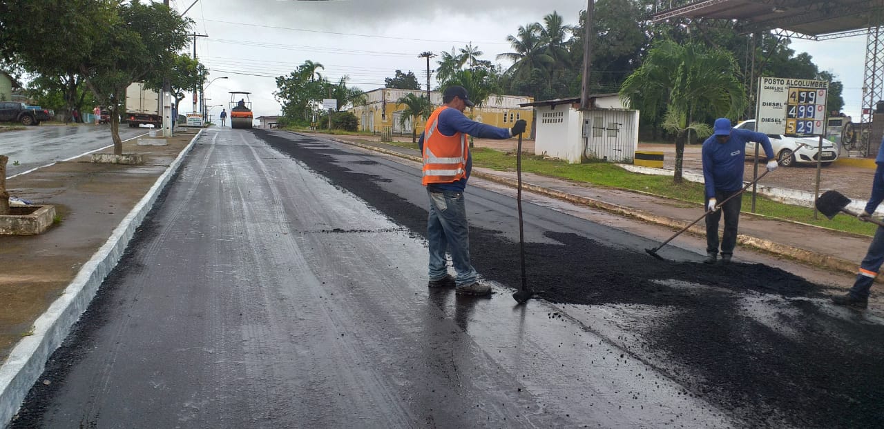 A SETRAP por meio da CLC/ PGE abre licitação para aquisição de insumos para asfaltamento no Estado
