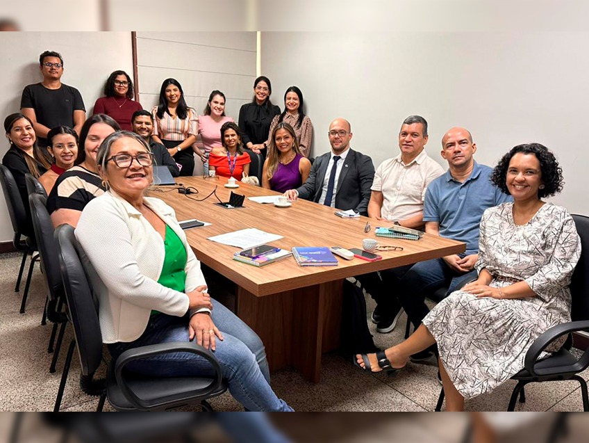 Alinhamento técnico é pauta de reunião entre PGE e SEED