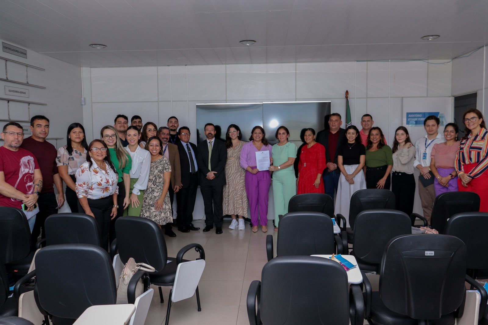 PGE participa de Assinatura do Acordo de Cooperação Técnica entre a CGE e a SEED 