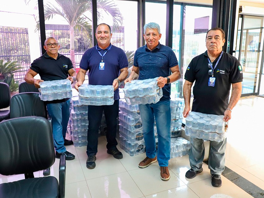 PGE realiza doação de água mineral 