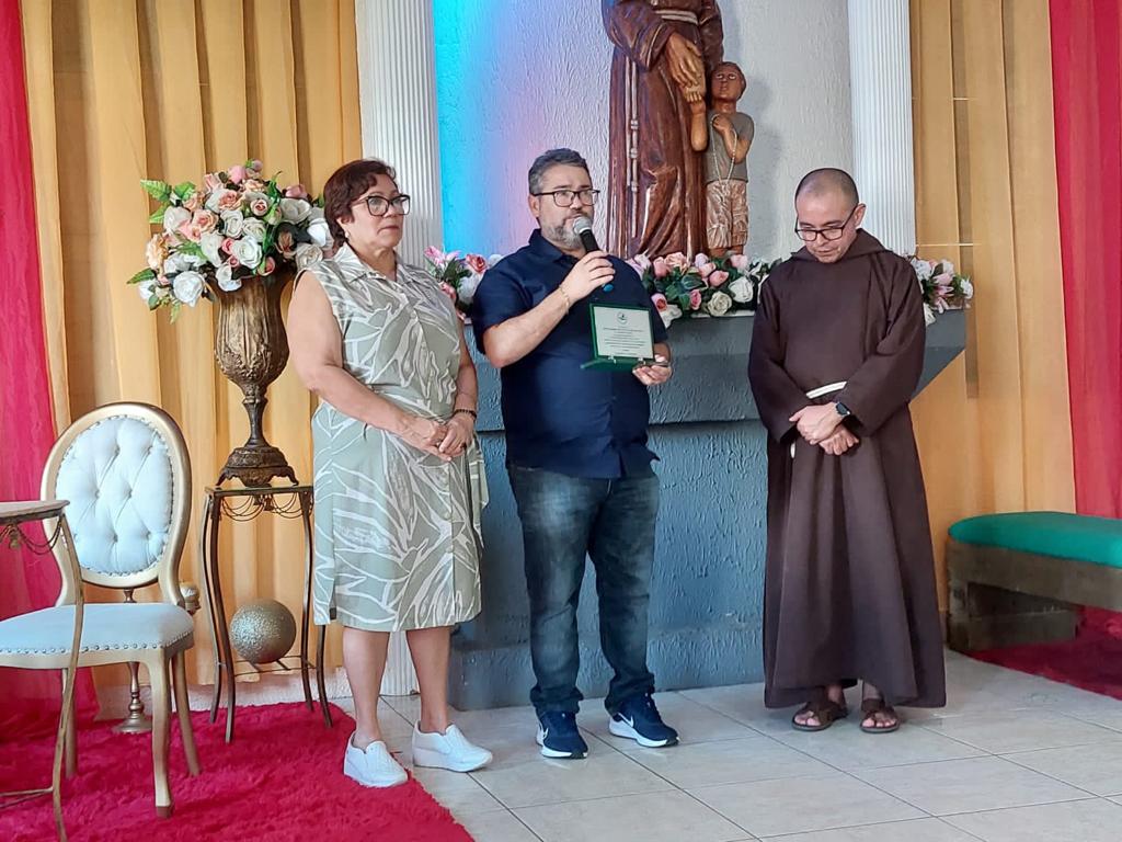 Procurador-geral é homenageado pelos Capuchinhos