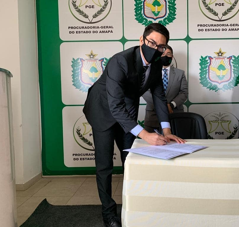 Os parabéns hoje vão para o Dr. Kevin Cunha