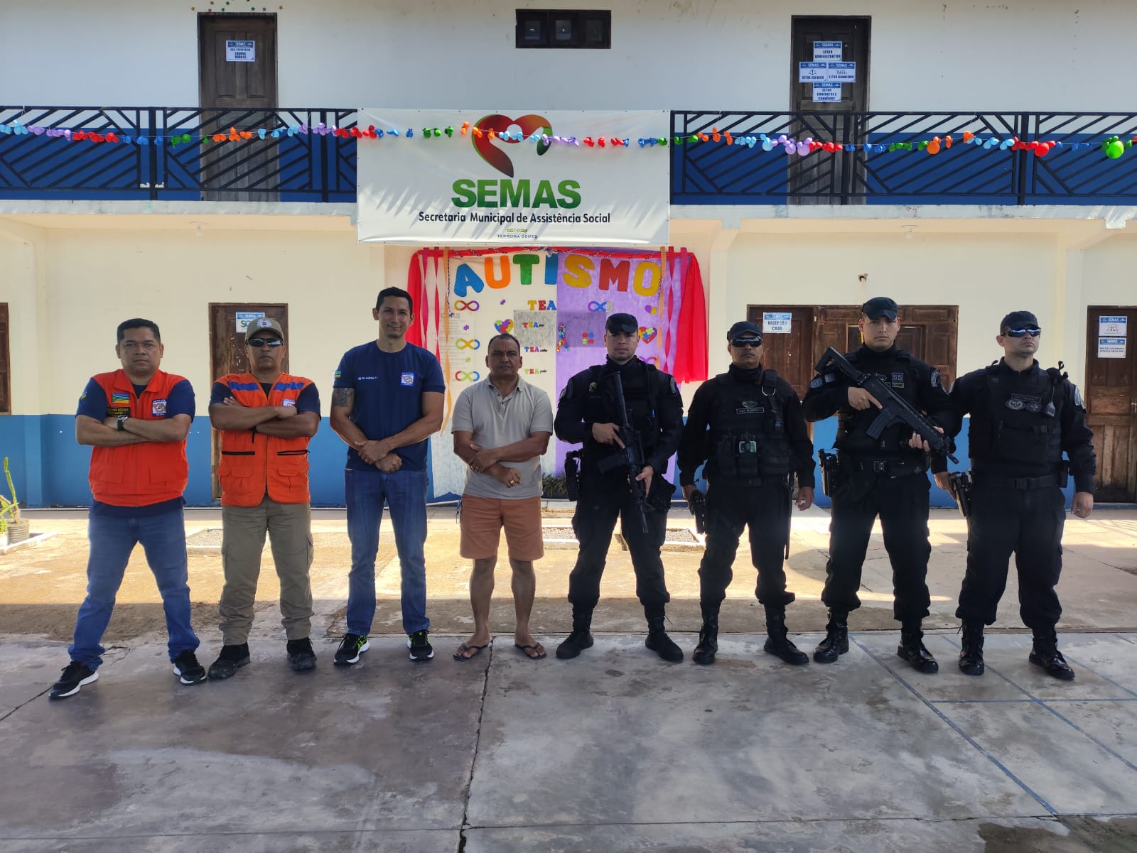 POLÍCIA MILITAR DO AMAPÁ ATUA NO REFORÇO À DEFESA CIVIL EM DECORRÊNCIA DO AUMENTO DO NÍVEL NO RIO ARAGUARI, NO MUNICÍPIO DE FERREIRA GOMES 
