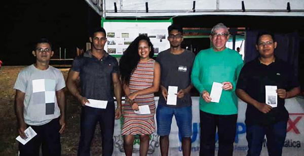 Acadêmicos de Matemática da UEAP são destaques em Festival do Açaí no Interior do Estado