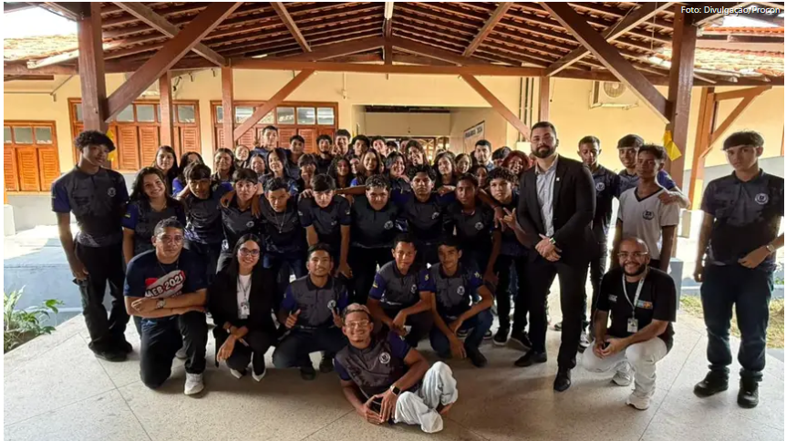 Ação Educativa do PROCON-AP na Escola Estadual Mineko Hayashida município de Laranjal do Jari