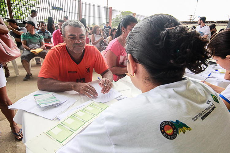 Estado oferece ações de cidadania no Dia do Trabalhador