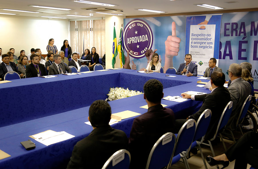 GEA incentiva diálogo entre empresas e poder público na abertura da Semana do Consumidor