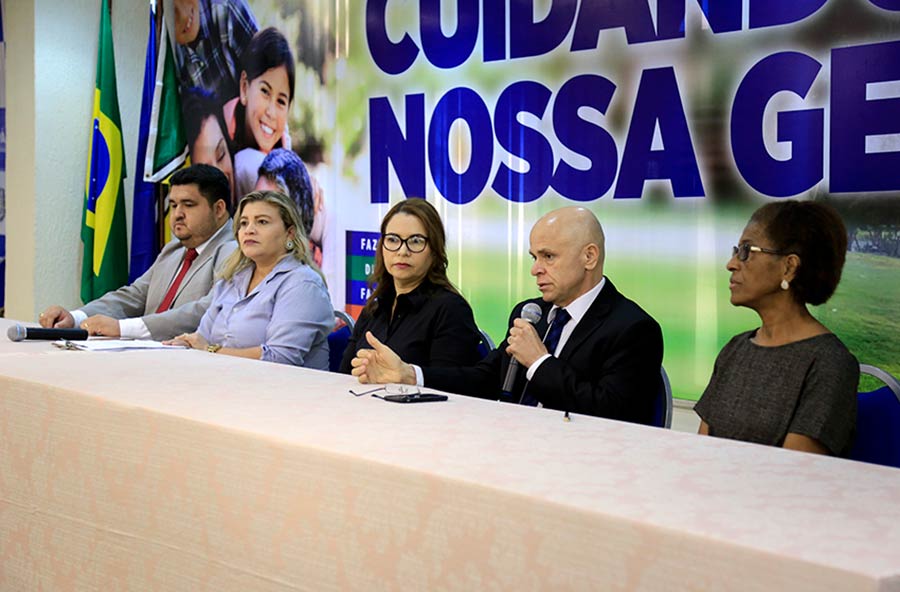 Governo anuncia medidas para manter combustível disponível a serviços essenciais