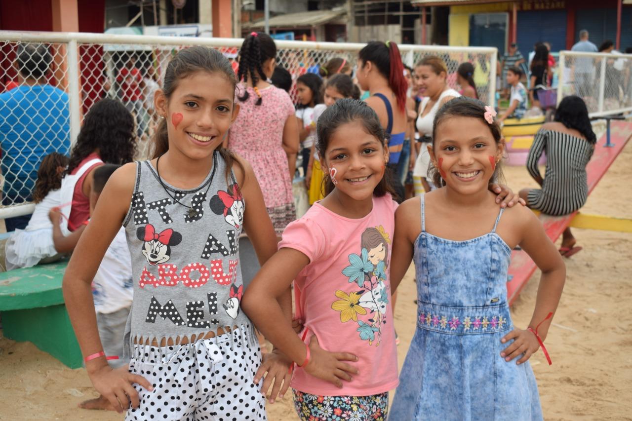 Magia do Natal: Prodap leva alegria à crianças do bairro Marabaixo 