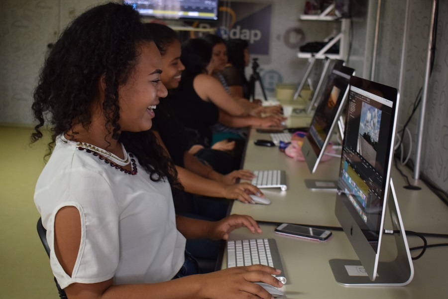 Cidadão Digital: ‘Vou poder trabalhar na área do audiovisual’, diz moradora do Cidade Nova