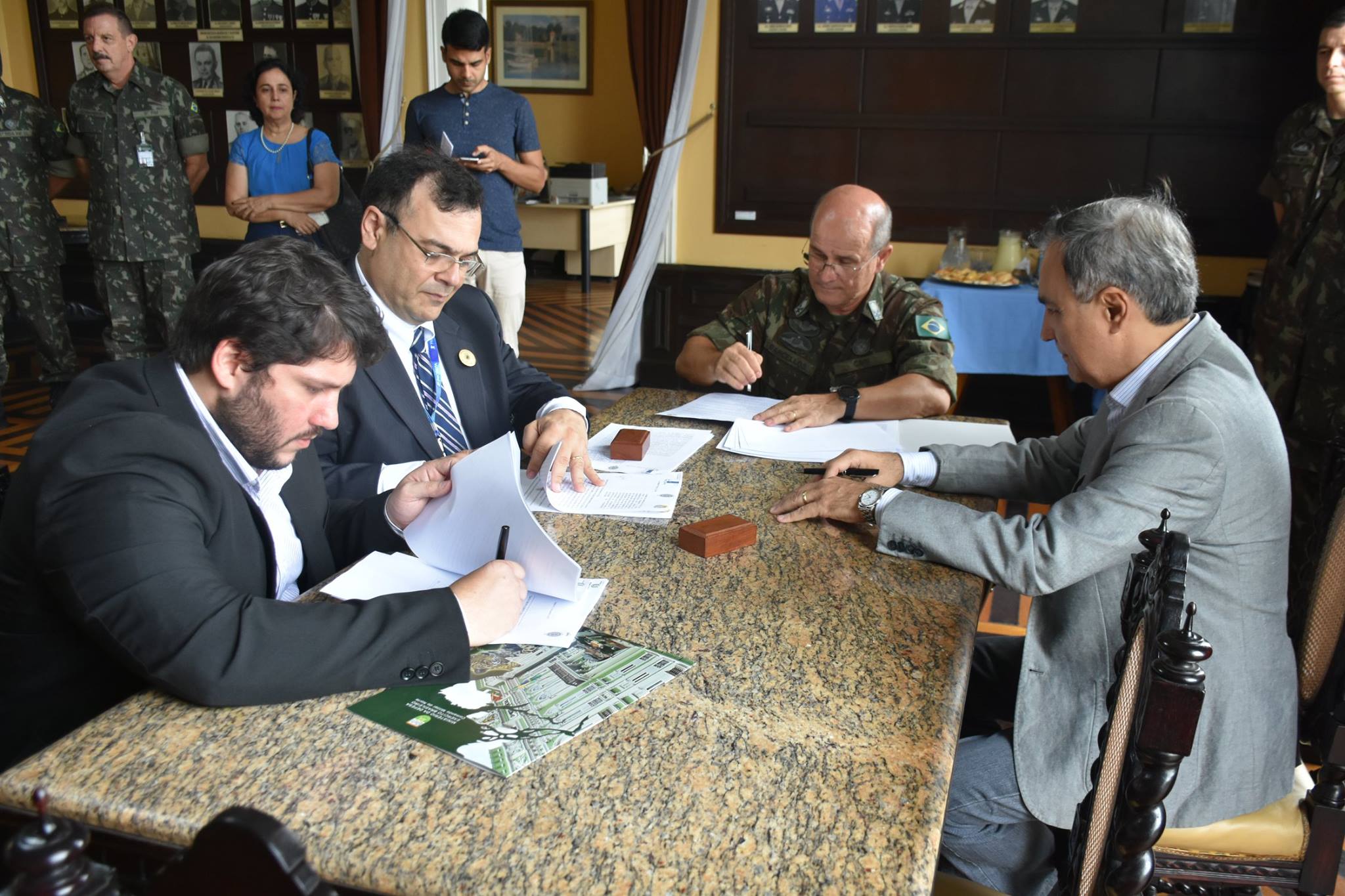 Governo do Amapá assina termo de cooperação técnica com o Pará