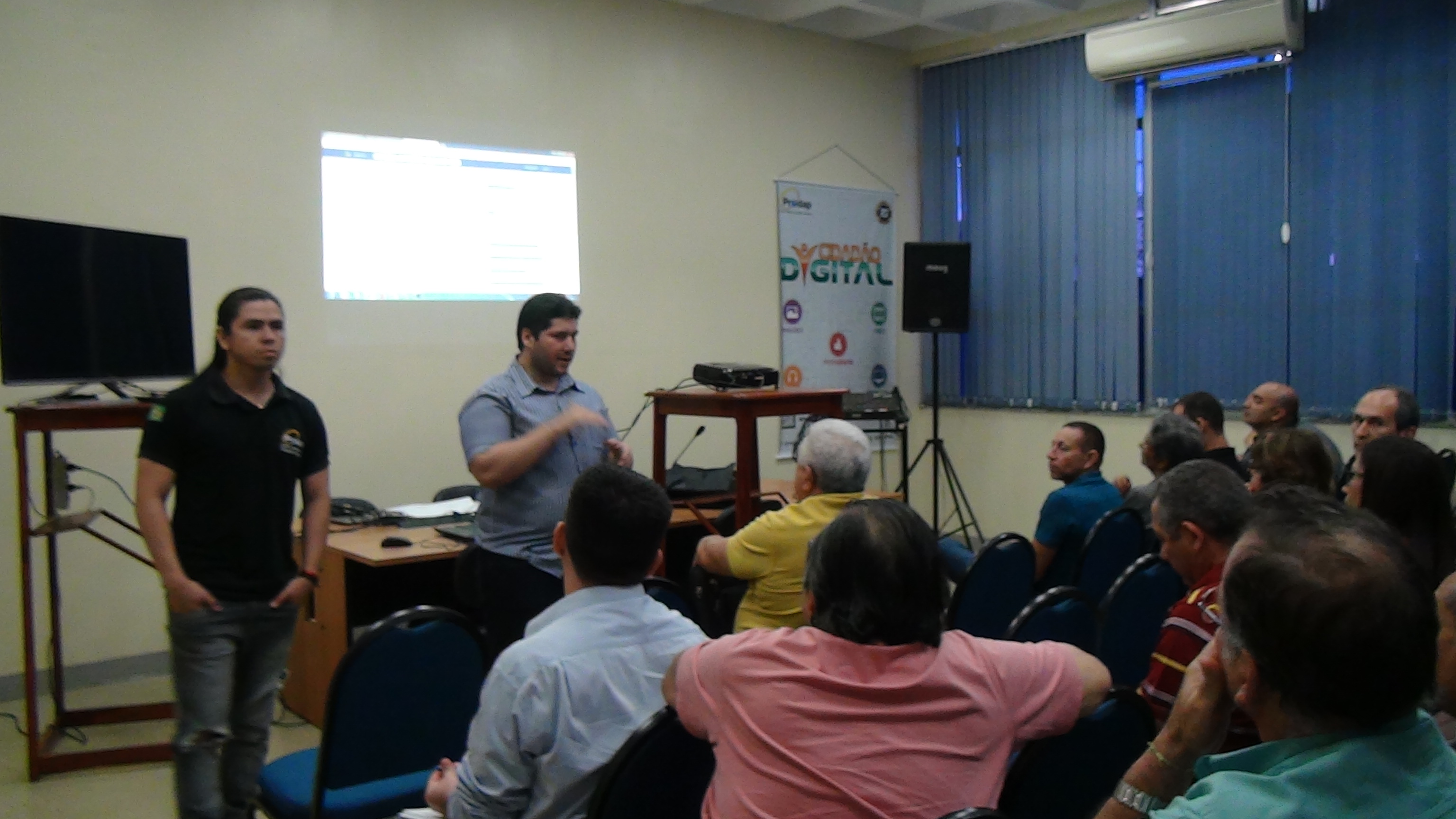 SEINF conhece sistema que facilita a gestão de documentos e reduz o uso do papel