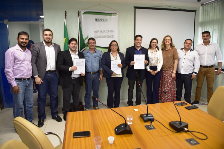 Governo lança chamadas públicas para área de ciência e tecnologia