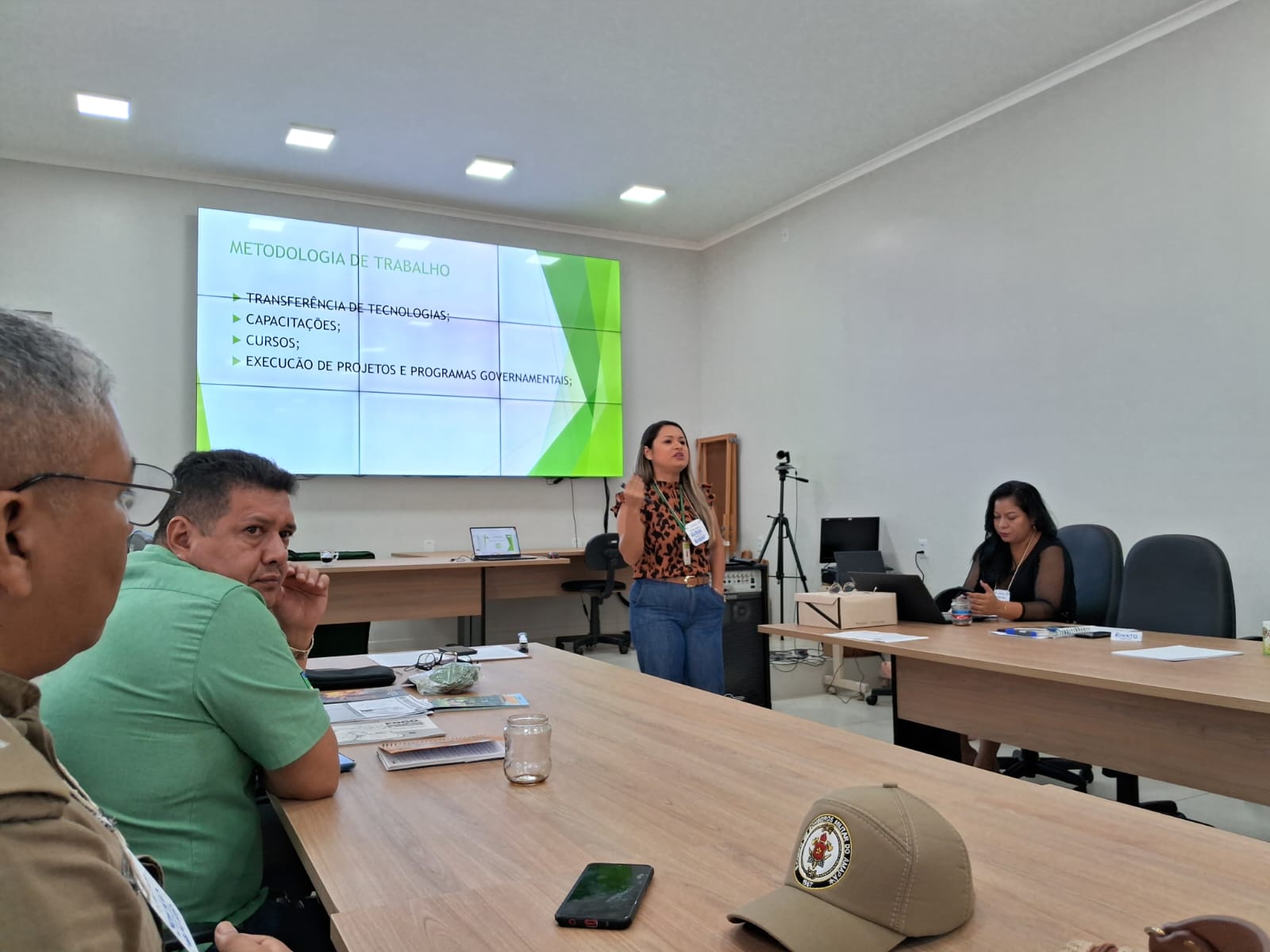 PLANO DE PREVENÇÃO E CONTROLE DO DESMATAMENTO, QUEIMADAS E INCÊNDIOS FLORESTAIS.   