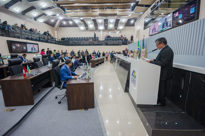 Diretor presidente do RURAP, Dorival Santos fez uso da tribuna da ALAP para homenagear e parabenizar os 50 anos de Extensão Rural no Estado do Amapá.