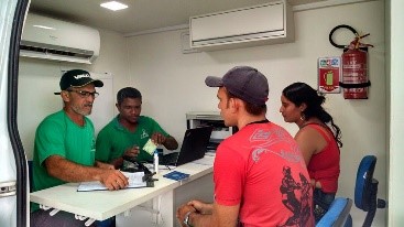 Escritório Móvel do Rurap realiza atendimentos em Mazagão e Santana