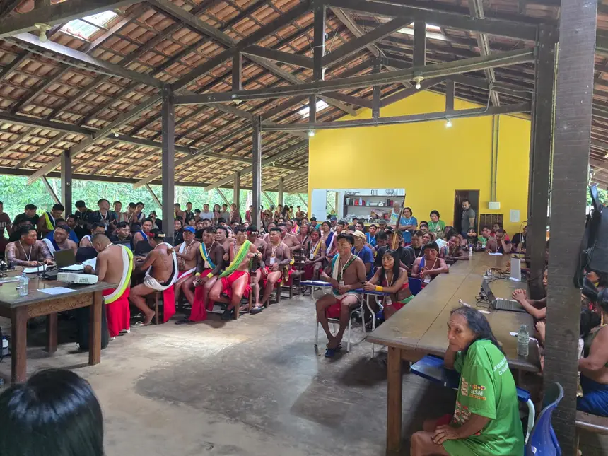 Governo do Amapá apresenta ações de fortalecimento da agricultura familiar durante Assembleia das Aldeias Wajãpi, em Pedra Branca
