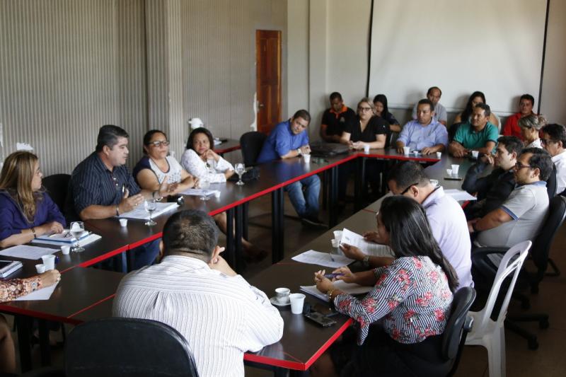 Prefeitura de Santana vai instituir comissão para conduzir processo de transposição de servidores para o quadro da União