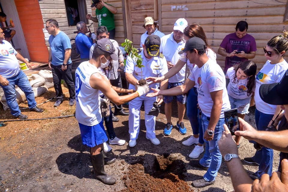 Prefeitura participa de ação do Projeto Comunidade Restaurativa, na comunidade do Ambrósio