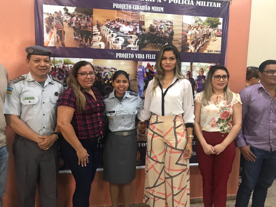 Projetos sociais da PM atendem participantes do Centro do Idoso