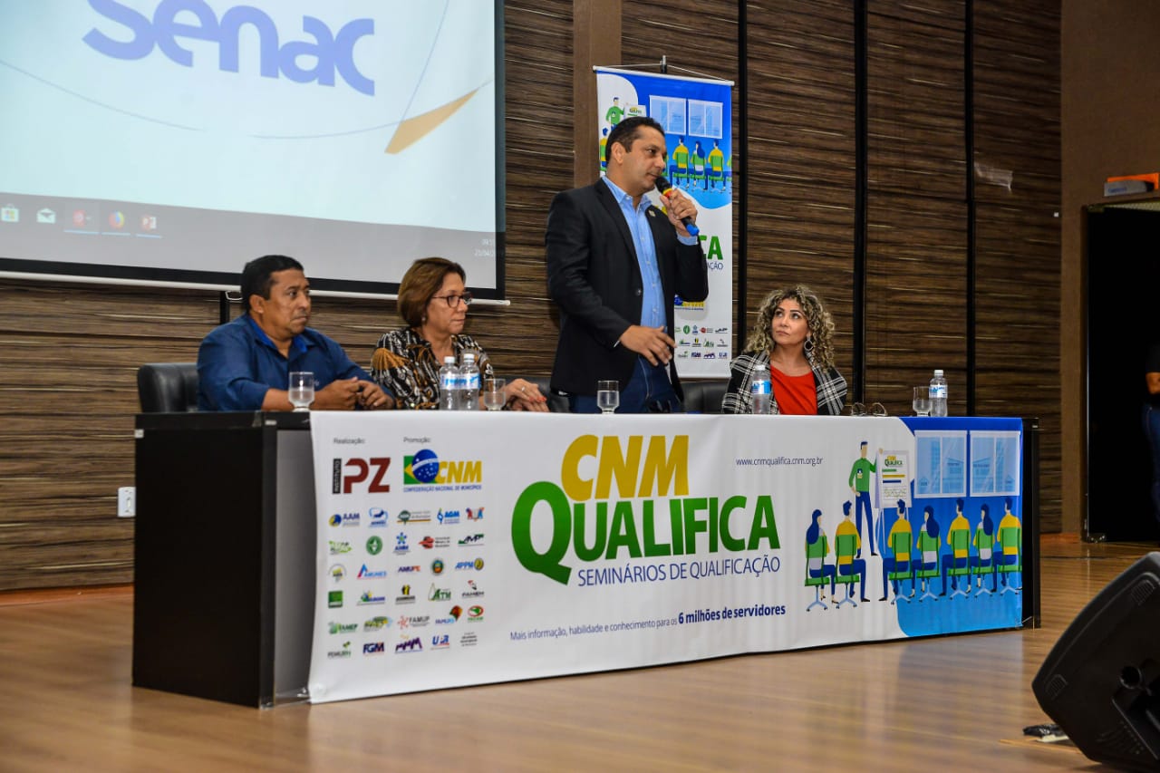 Assistentes sociais participam de capacitação através do CNM Qualifica